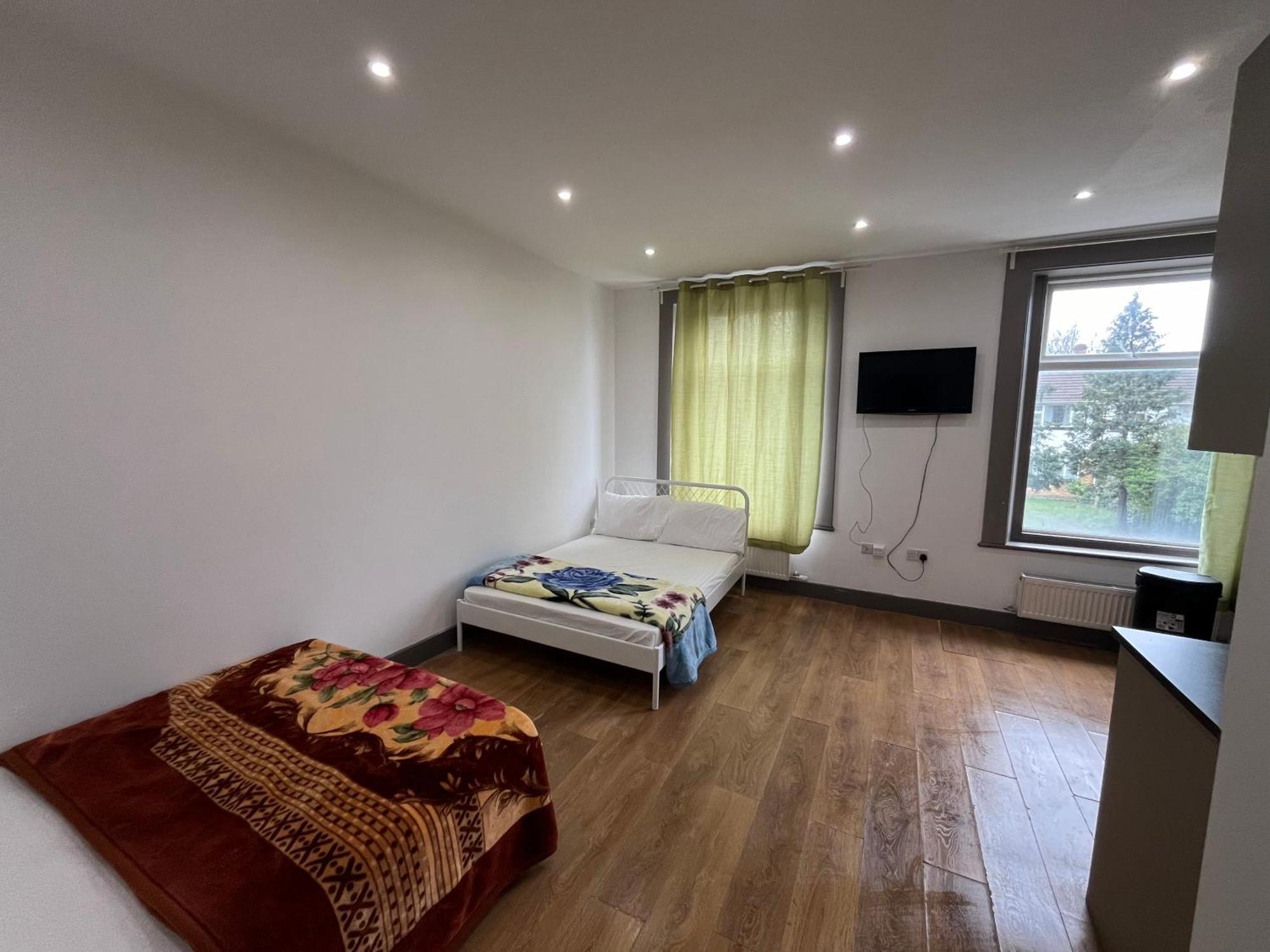 Apartment Anerly Road *
